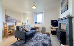 Drigg Cottage, Cosy Retreat With Log Burner & Garden